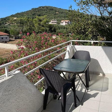 Hotel Villa Mantalena อลิกานาส ภายนอก รูปภาพ